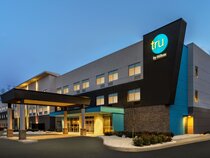 Tru by Hilton Albany Airport