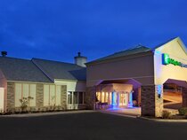 Holiday Inn Express & Suites Pittsburgh Airport