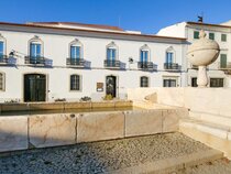 Mourasuites Hotel
