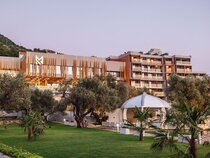 Maestral Resort & Casino