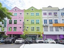 De Mawardah Hotel by ZUZU
