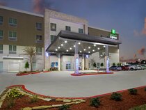 Holiday Inn Express & Suites Lake Charles South Casino Area