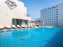 Baymond Hotel