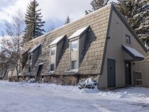 Tunnel Mountain Resort
