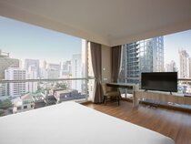Adelphi Suites Bangkok