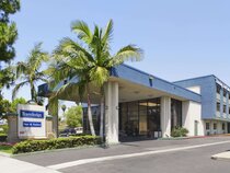 Travelodge Inn & Suites by Wyndham Anaheim on Disneyland Drive