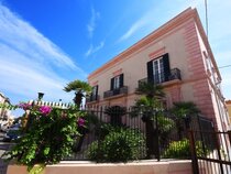 Palazzo Castriota