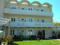 Marina 10 Boutique & Design Hotel