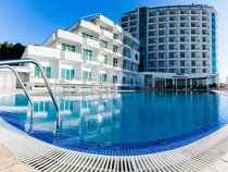 Berlin Golden Beach Hotel