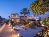 Soleil Apartments & Studios