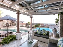 Misty Waves Boutique Hotel