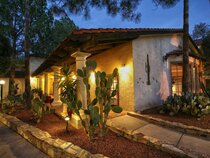 DoubleTree Suites by Hilton Hotel Tucson Airport