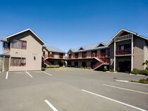 Best Western 555 on Bayview