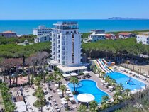 Henry Resort Hotel & Spa