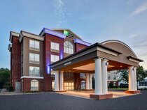 Holiday Inn Express West Monroe