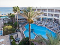 Pearl Beach Hotel