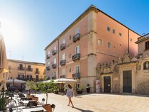 Palazzo Artemide