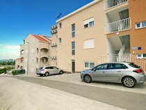 Bacan Family Apartments