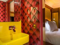 Idol Hotel