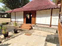 Limasan Mbah Darmo by ZUZU