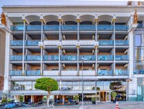 Numa Port Hotel