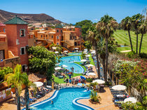 Villa Mandi Golf Resort