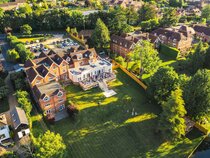 Riverside Contemporary Manor House Hotel