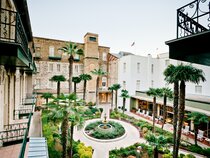 Menger Hotel
