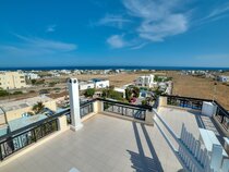 Pantheon Hotel — Perissa