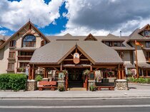Banff Caribou Lodge & Spa