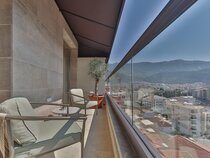 Infinity Hotel & More