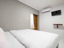 Crown Residence by OYO Rooms