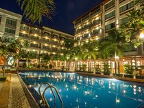 Royal Empire Hotel