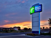 Holiday Inn Express & Suites Ontario