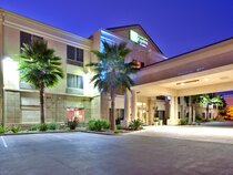 Holiday Inn Express & Suites San Diego Otay Mesa