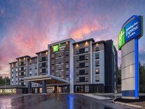Holiday Inn Express & Suites Moncton North