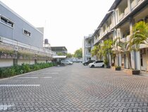 Super OYO 2075 Graha Marina