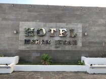 Hotel Merak Indah