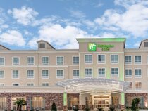 Holiday Inn and Suites Lafayette North