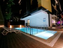 Retro Star Suites