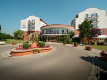 The Monarch Hotel