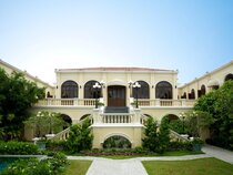 Praya Palazzo