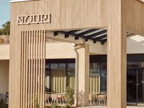 Nouri Hotel