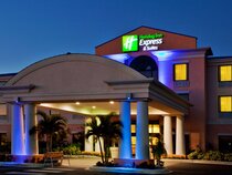 Holiday Inn Express Hotel & Suites Lake Okeechobee