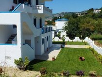 Villa Akis