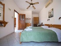 Amphitrite Studios & Apartments