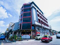 Capital O 90543 Sp Star Hotel