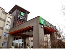 Holiday Inn Express & Suites Langley