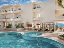 Quayside Village Hotel