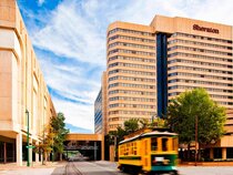 Memphis Riverline Hotel